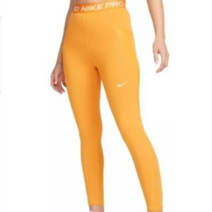 Condition: Excellent Used | Size: Large | Nike Women's Leggings